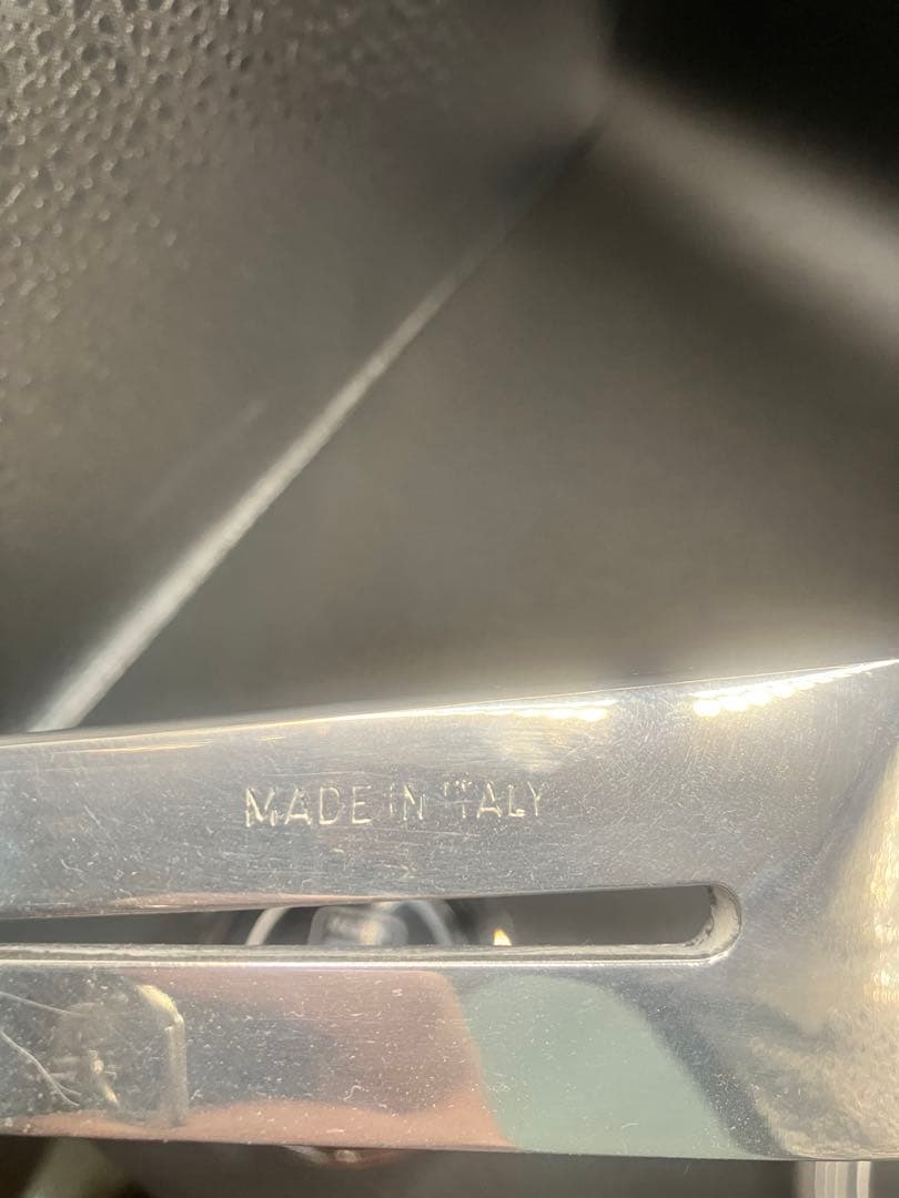 破格！！ナルディ　ウッドステアリング