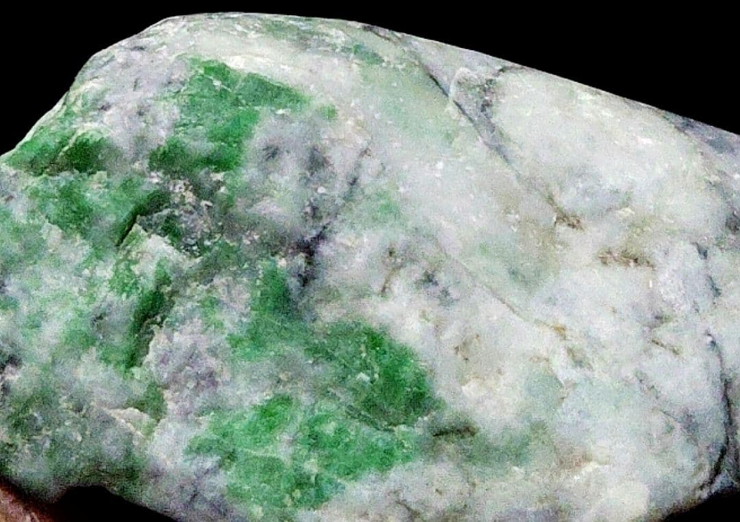 ★翡翠原石★糸魚川硬玉【大所川・転石・川ズレ・ウブ】