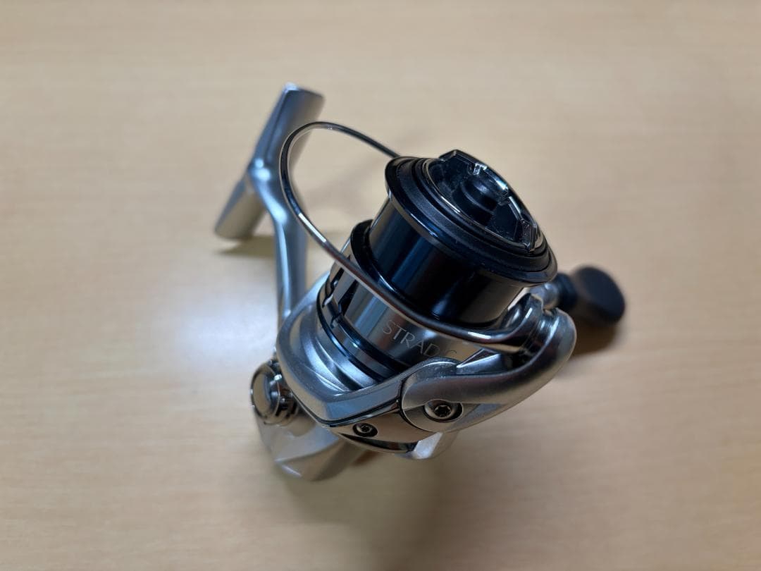 SHIMANO 19 STRADIC C2000S スピニングリール