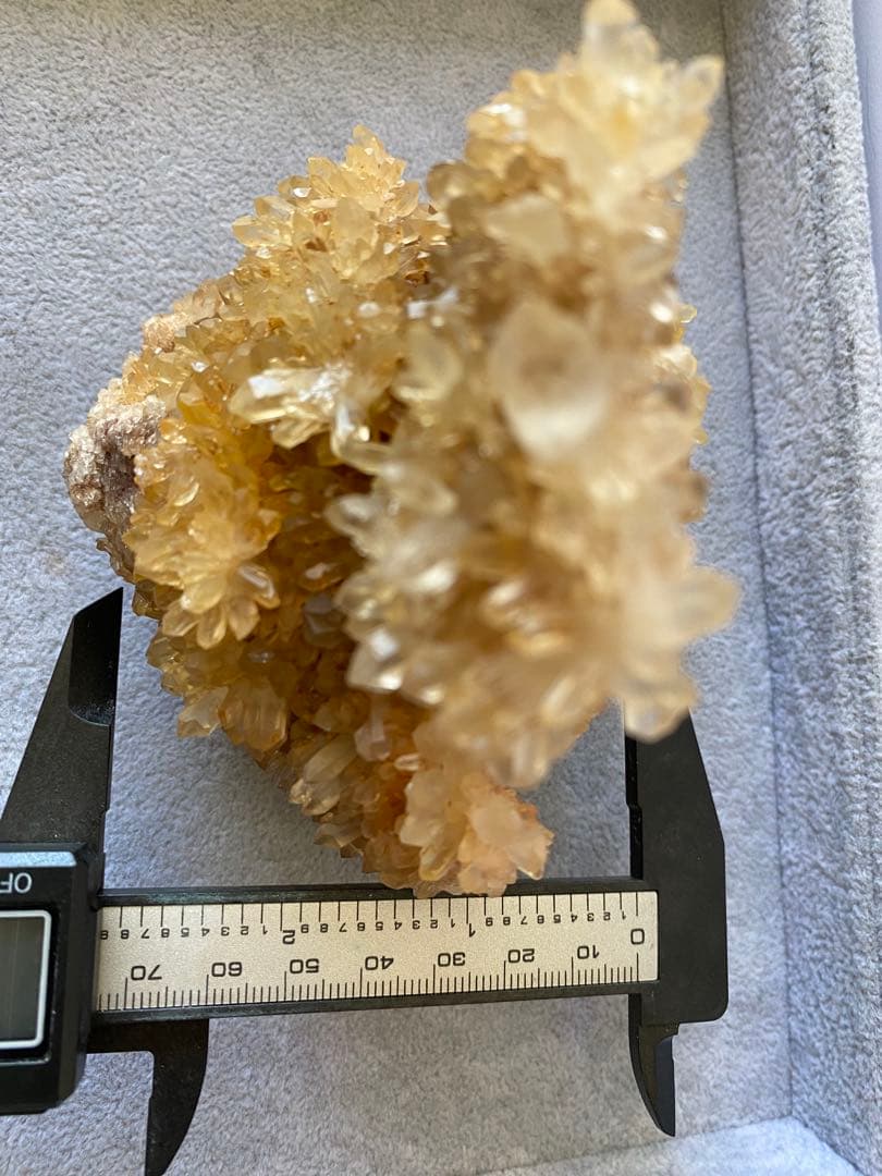 T1014スパングル★特価★シトリンクォーツ　キラキラ原石大きめクラスター