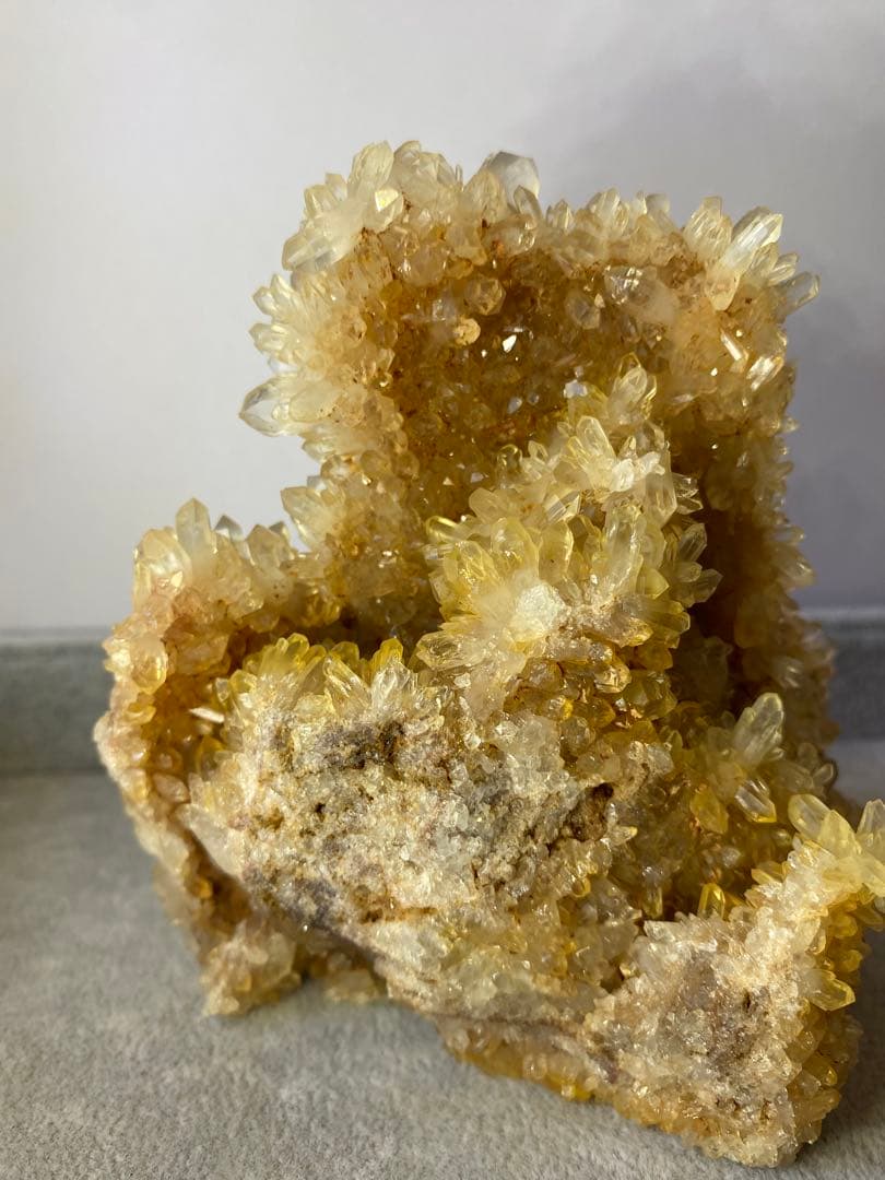 T1014スパングル★特価★シトリンクォーツ　キラキラ原石大きめクラスター