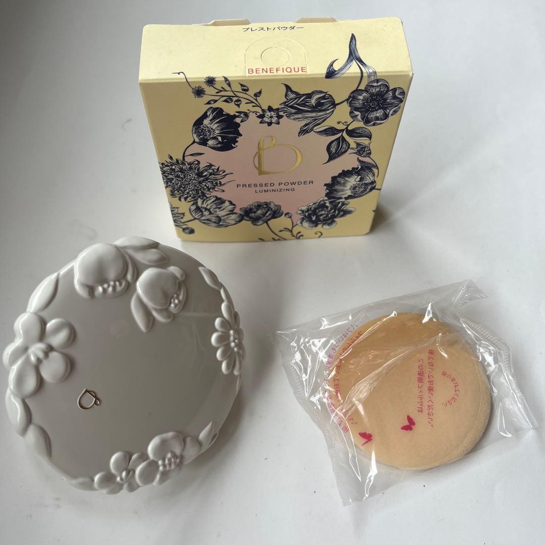 【希少】 ベネフィーク　プレストパウダー本体