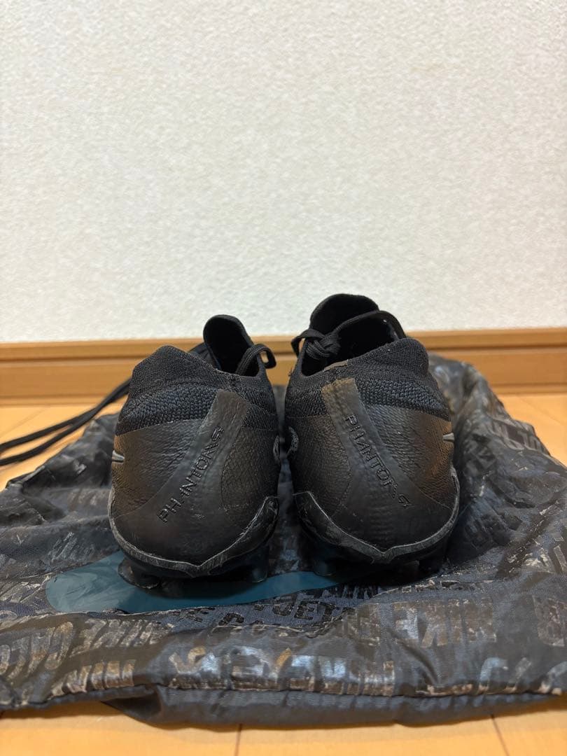 Nike ファントム　サッカースパイクブラック 収納バッグ付き