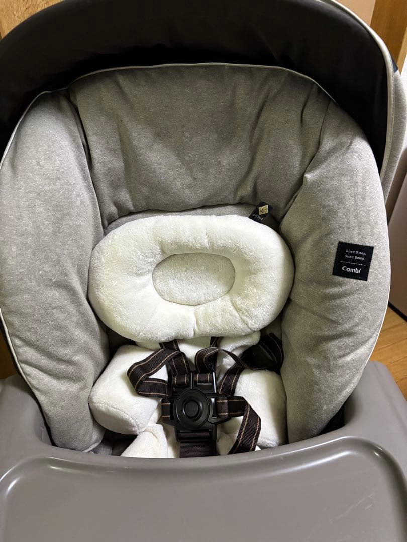 コンビ　ネムリラ　オートスウィング