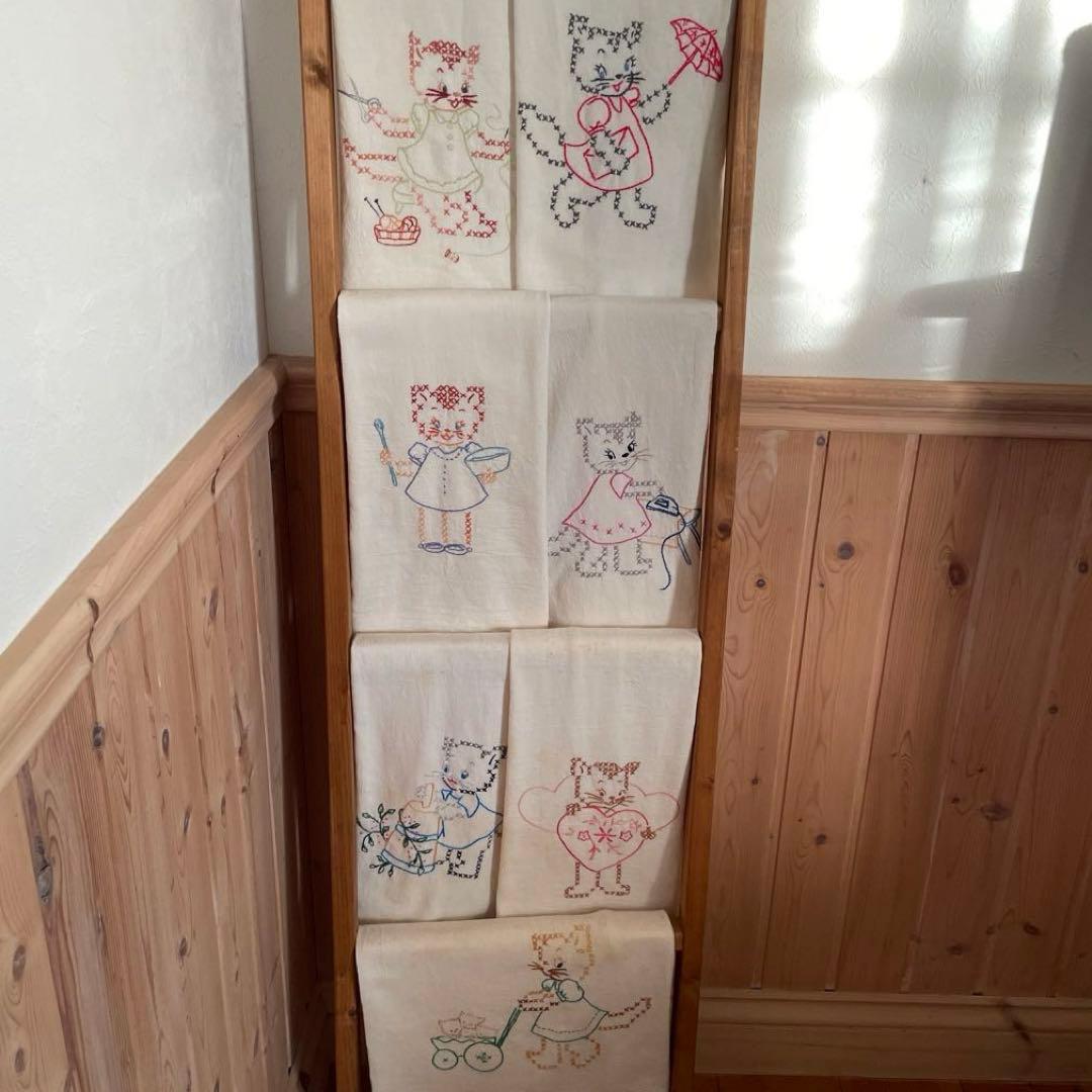 ☆レア☆ヴィンテージ キトゥン エンブロイダリーウィークリークロス ７枚セット