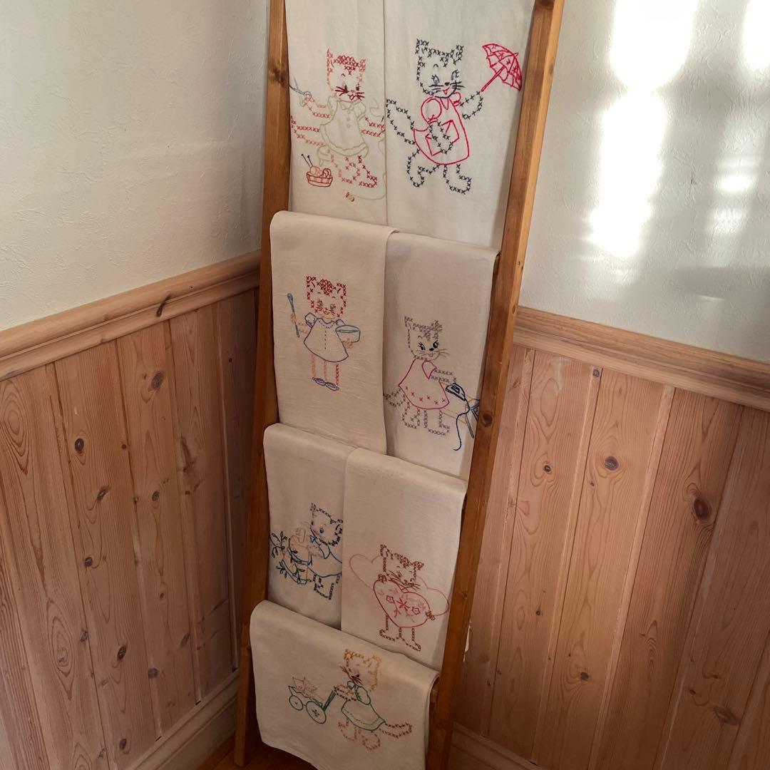 ☆レア☆ヴィンテージ キトゥン エンブロイダリーウィークリークロス ７枚セット