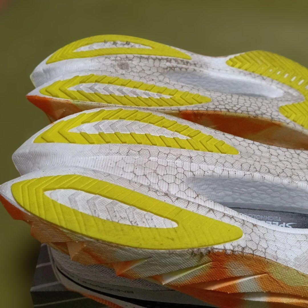 スパイク・シューズ Saucony Endorphin Pro4