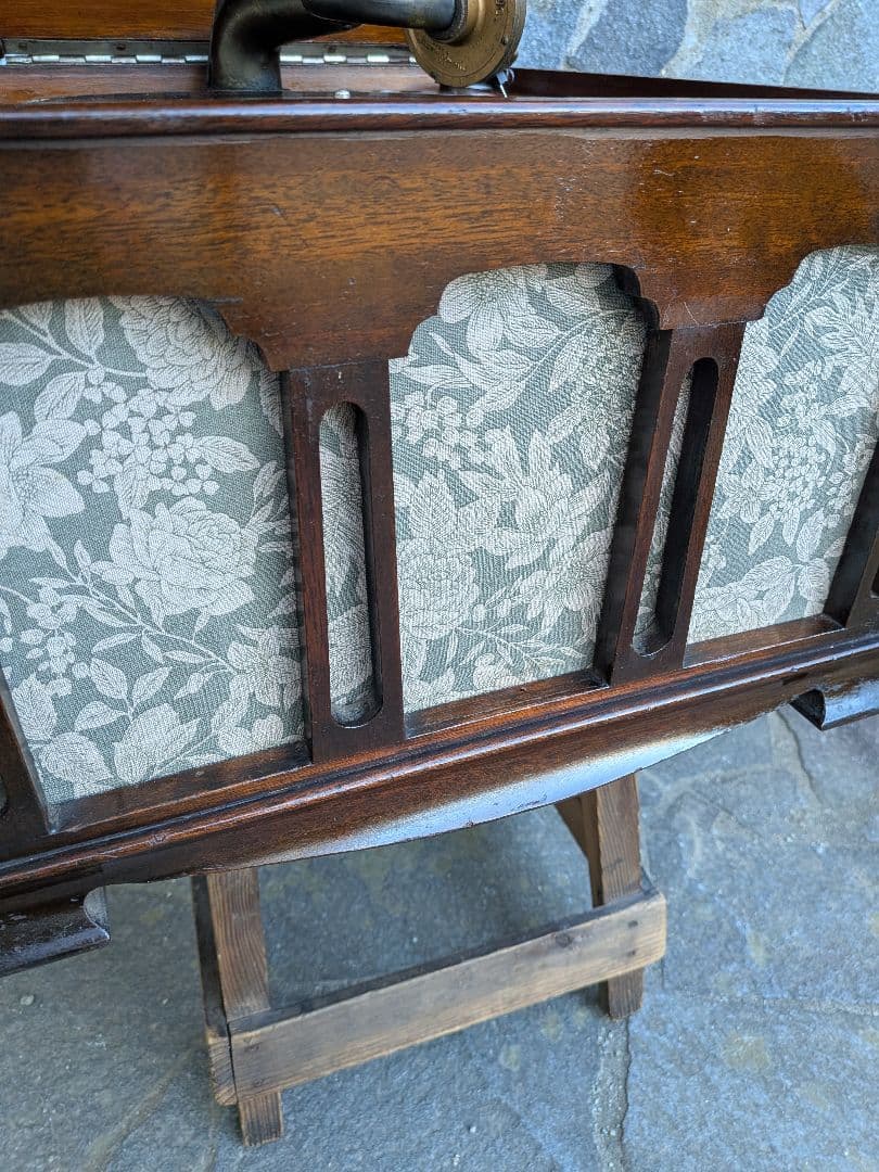 ヴィンテージ木製蓄音機