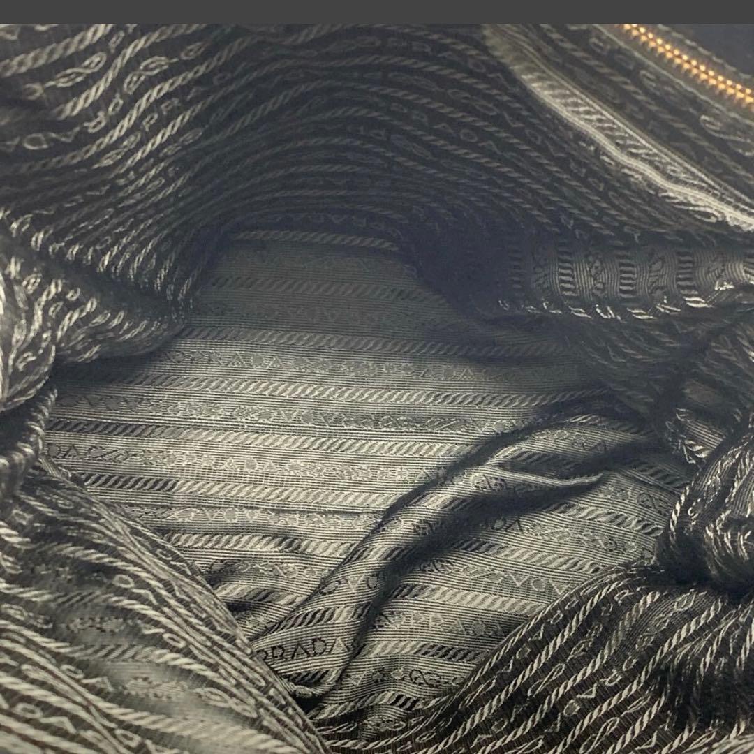 【美品】PRADA トートバッグ ハンドバック　A4サイズ可能 三角ロゴ