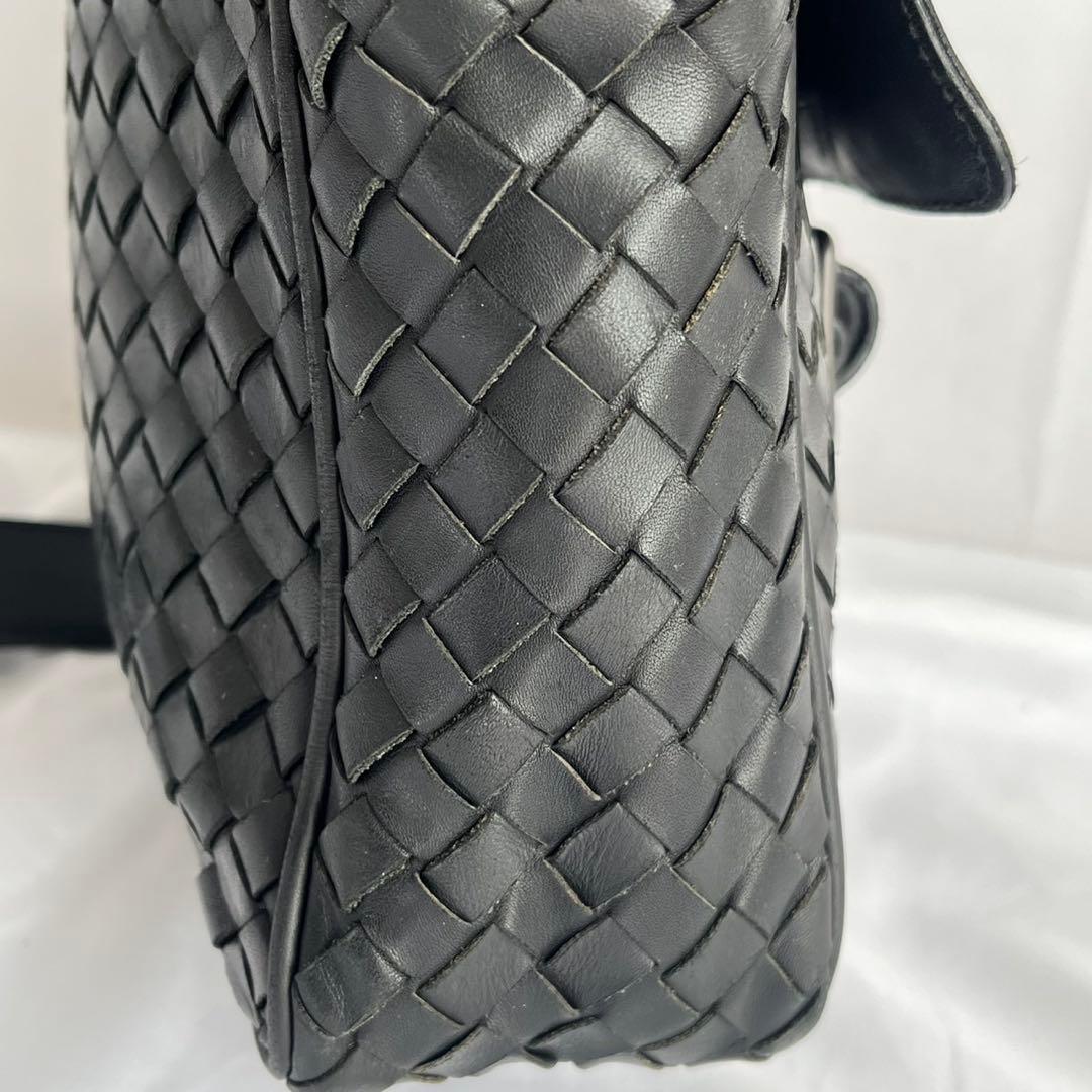 ✨️極美品✨️ BOTTGAVENETA イントレチャート ショルダーバッグ　黒