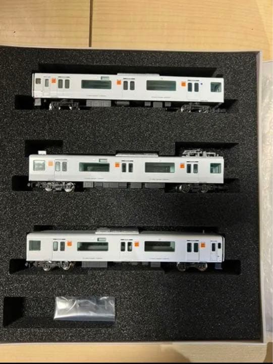 （新品、未走行）JR九州817系3000番代 基本3両編成セット（動力付き）