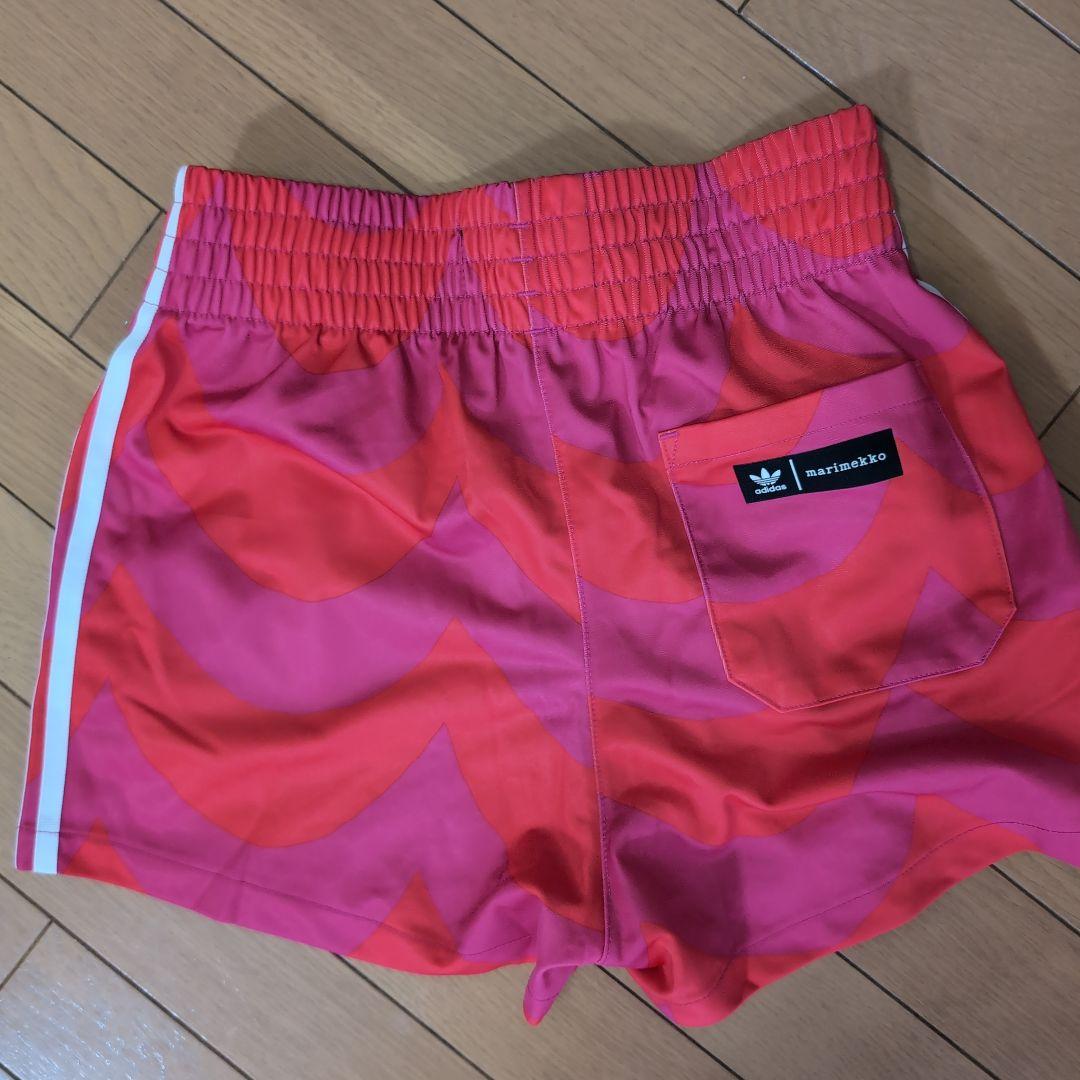 adidas　marimekko　スポーツウェア