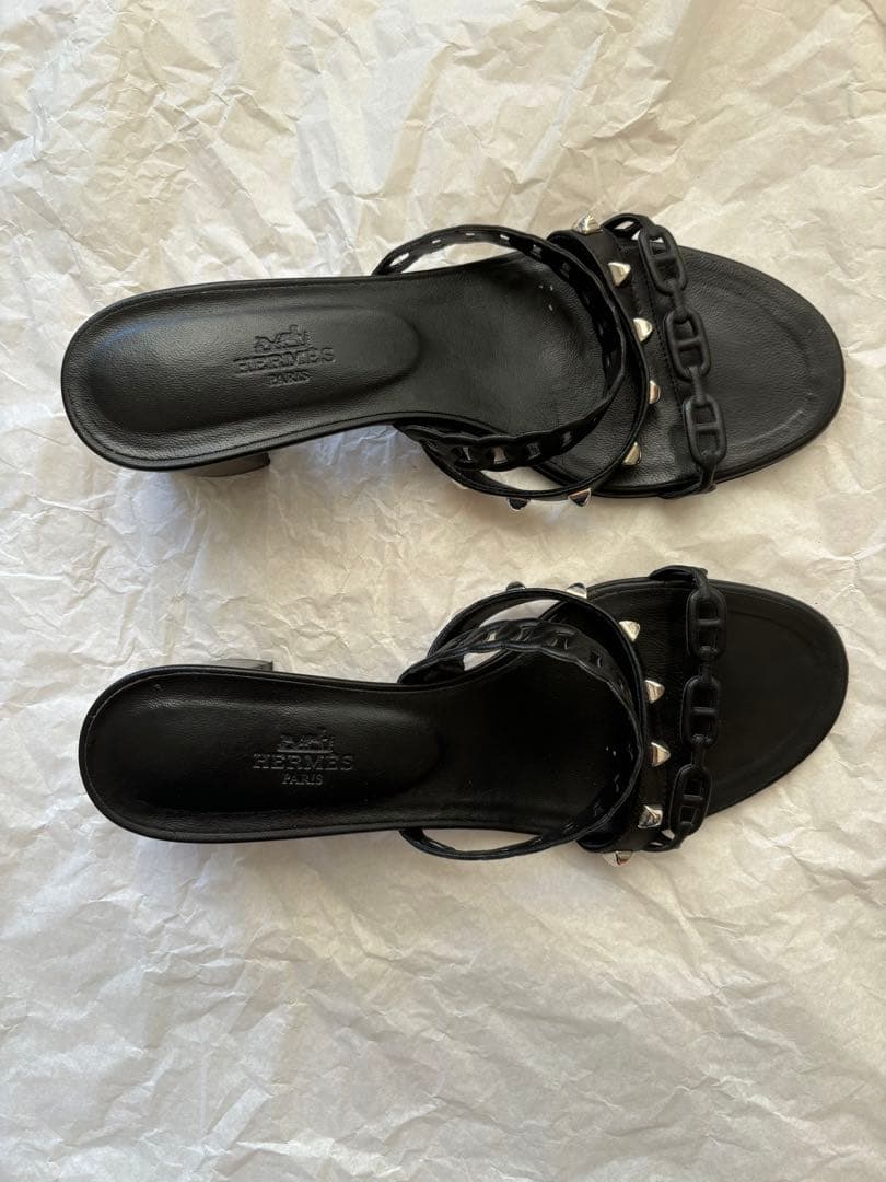 HERMES ブラック サンダル