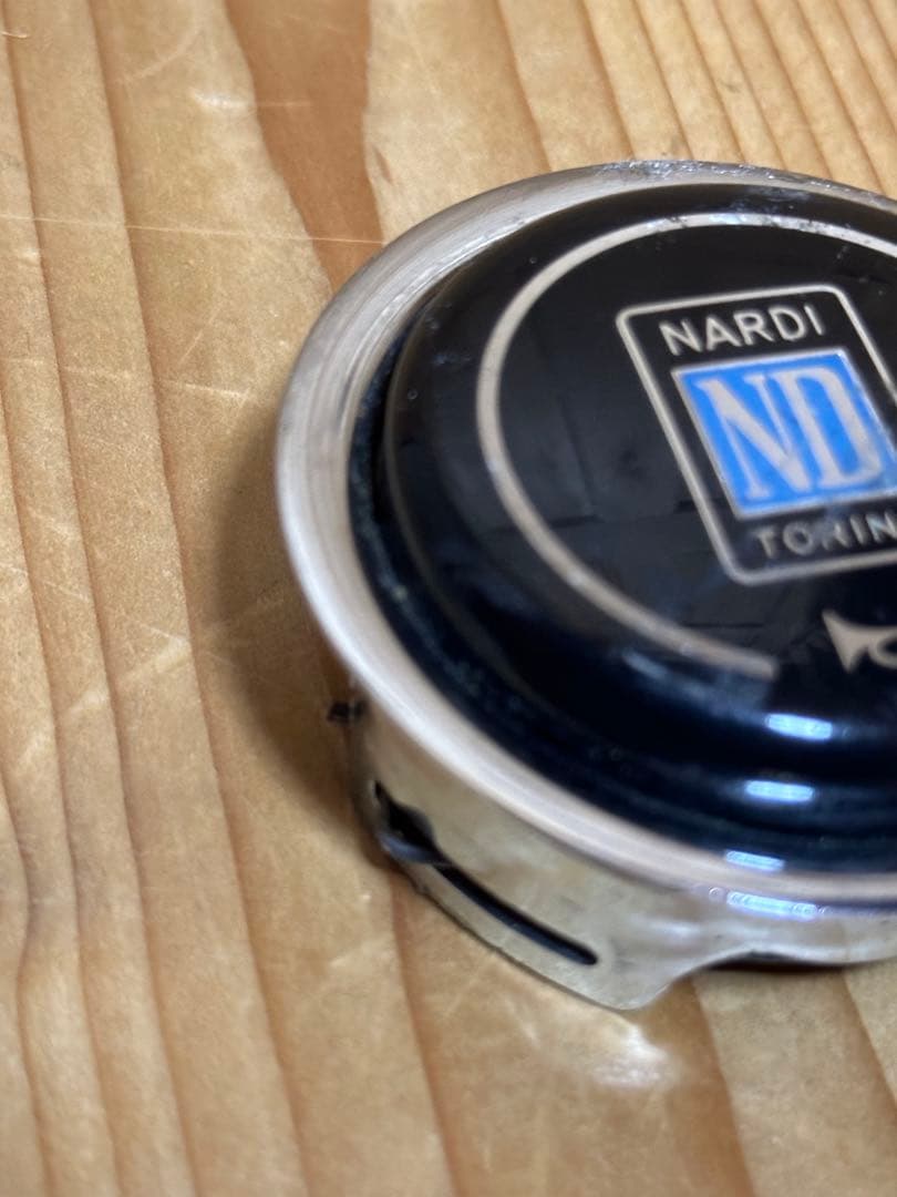 f*読様 【NARDI Classic】36.5Φ ウッドステアリング　ナルディ