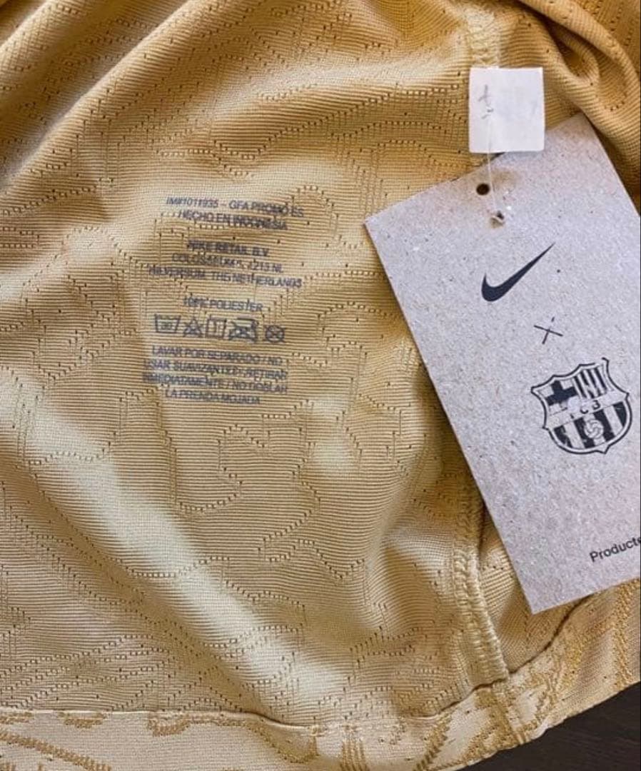 レバンドフスキ　バルセロナ22/23　選手支給　ユニフォーム
