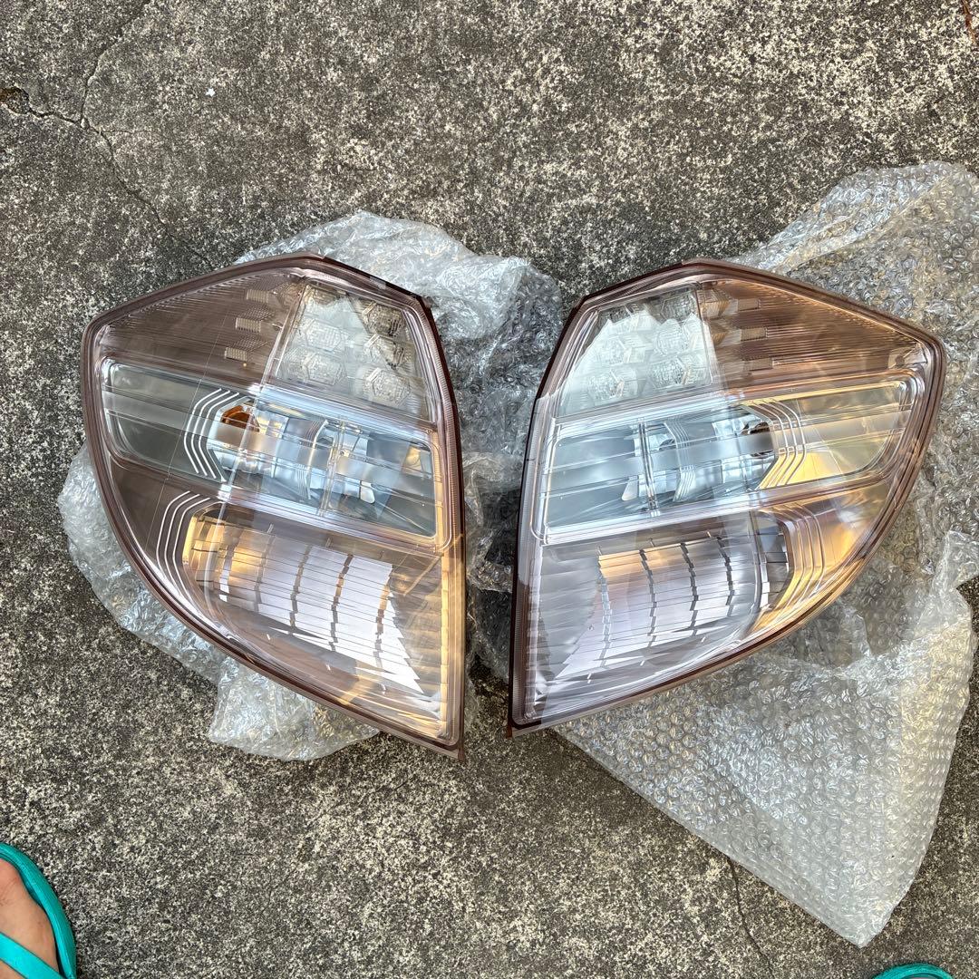 ホンダ　フィット ge8 後期テールライトクリア 2個セット