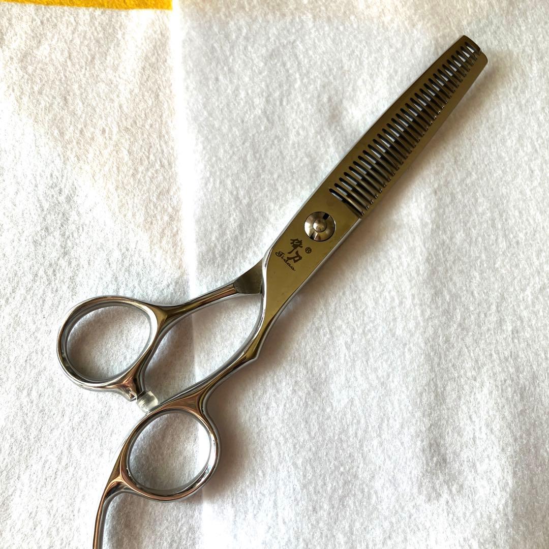 カットはさみ、すきばさみ 2種