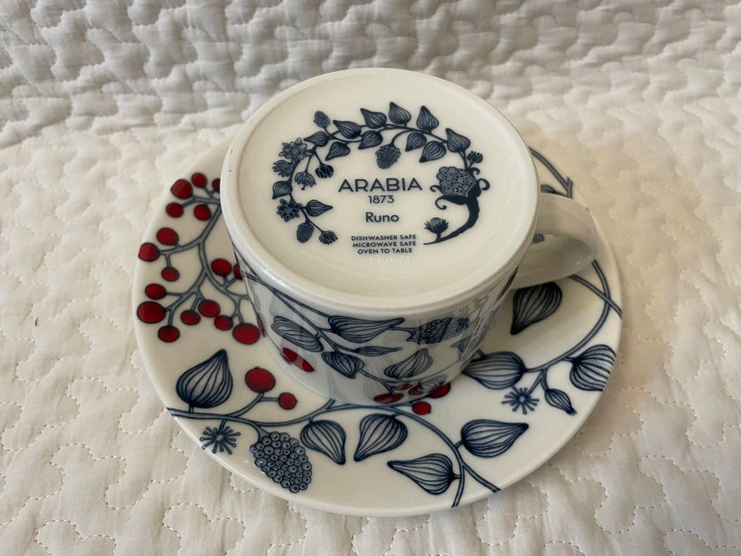 〈新品〉ARABIA Runo カップ&ソーサーセット