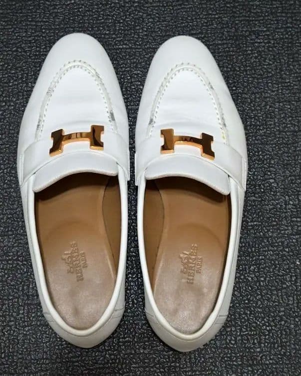 HERMESモカシンホワイト35