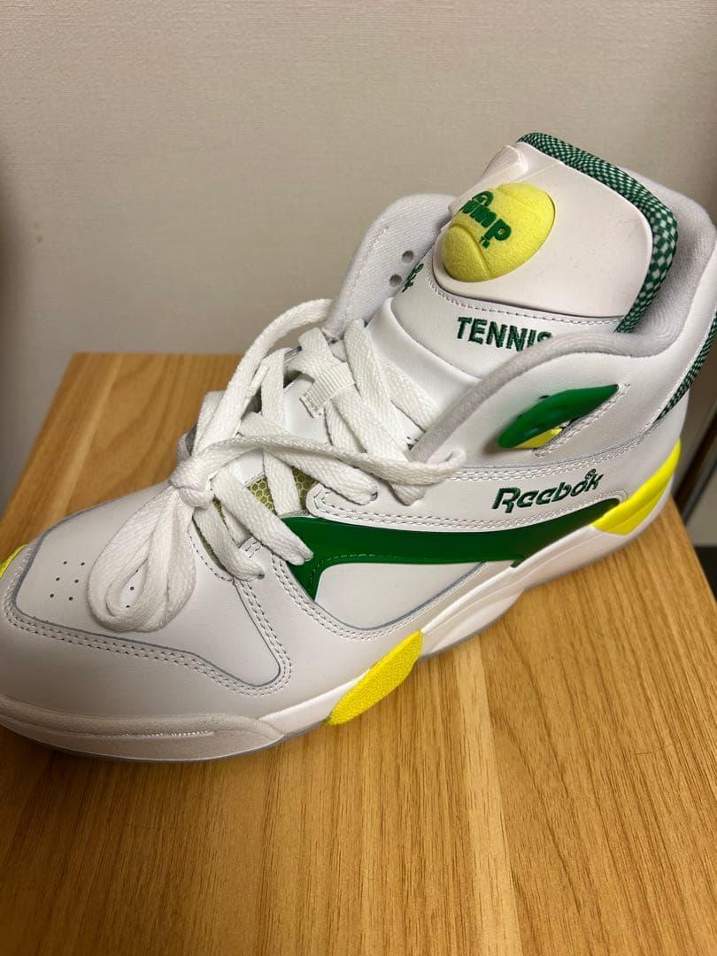 未使用Reebok コートヴィクトリーポンプ　26.5センチ