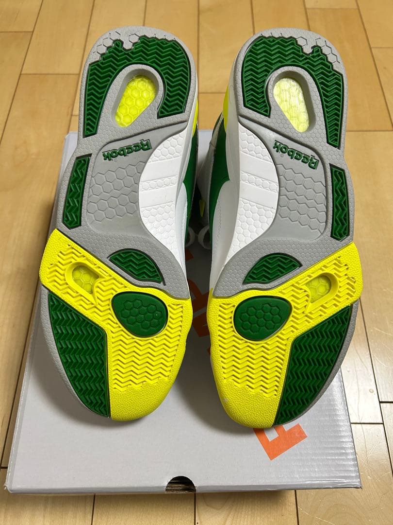 未使用Reebok コートヴィクトリーポンプ　26.5センチ