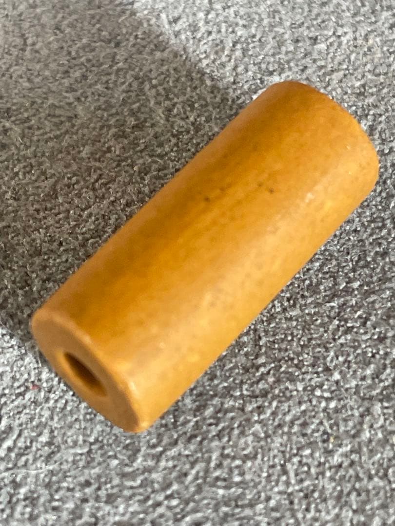 古墳時代　勾玉　管玉　堆積岩　碧玉製管玉　滑石