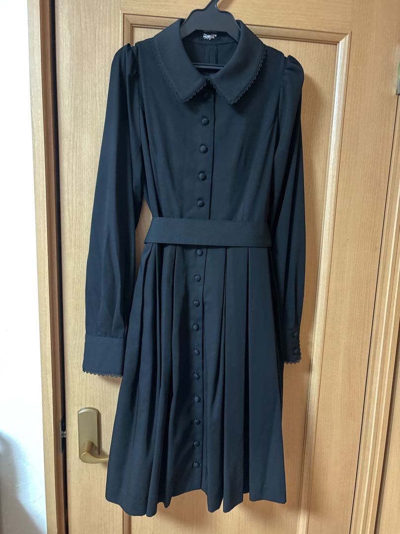 sheglit クラシカルタックワンピース　ブラック