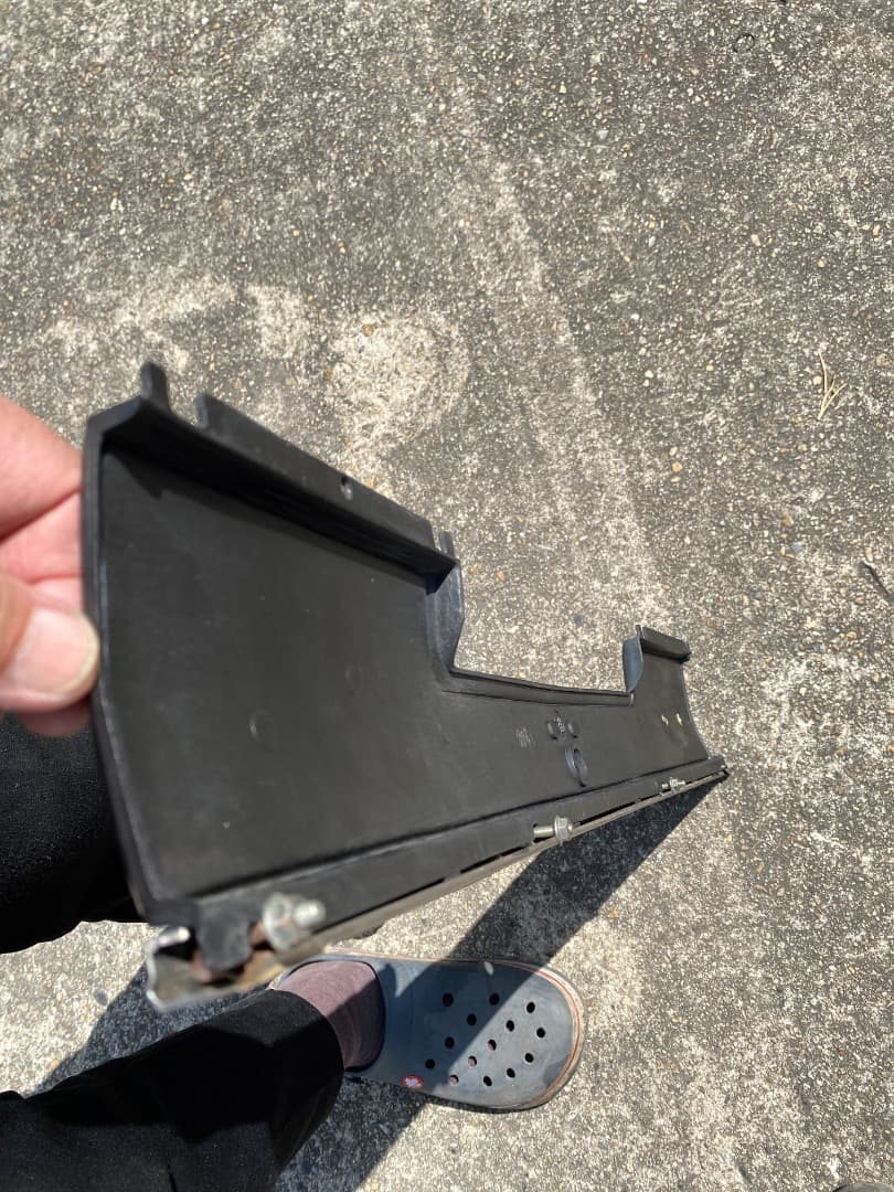 ハコスカ　後期　2000 GTX 4ドア　ハードトップ　共通　リヤーパネル