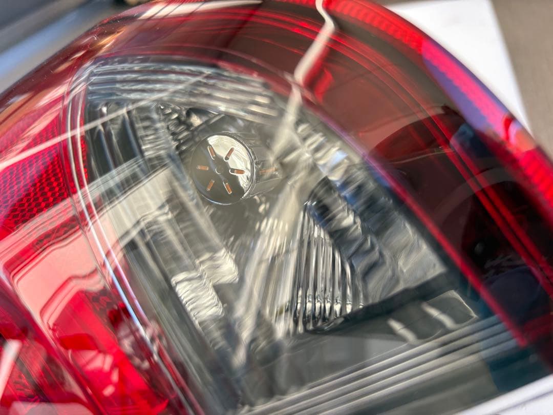 30アルファード前期　純正テールランプ ＋リアガーニッシュ　セット