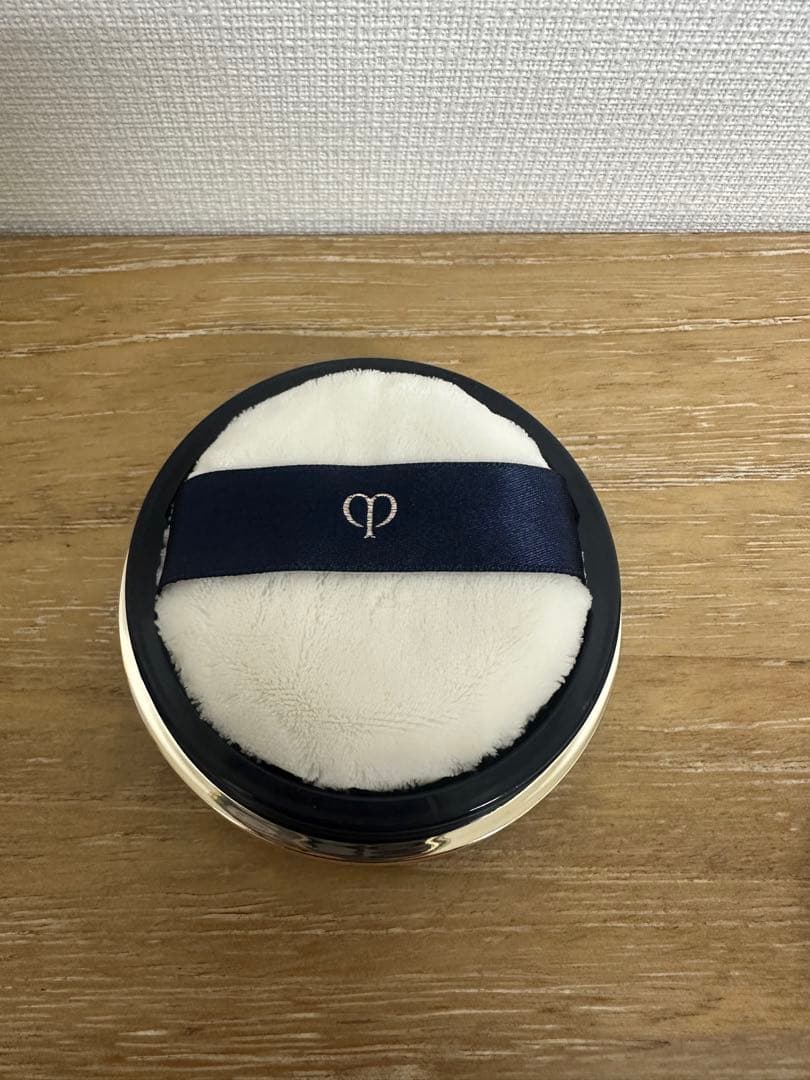 クレ・ド・ポー ボーテ　プードルトランスパラントn M 1ライト