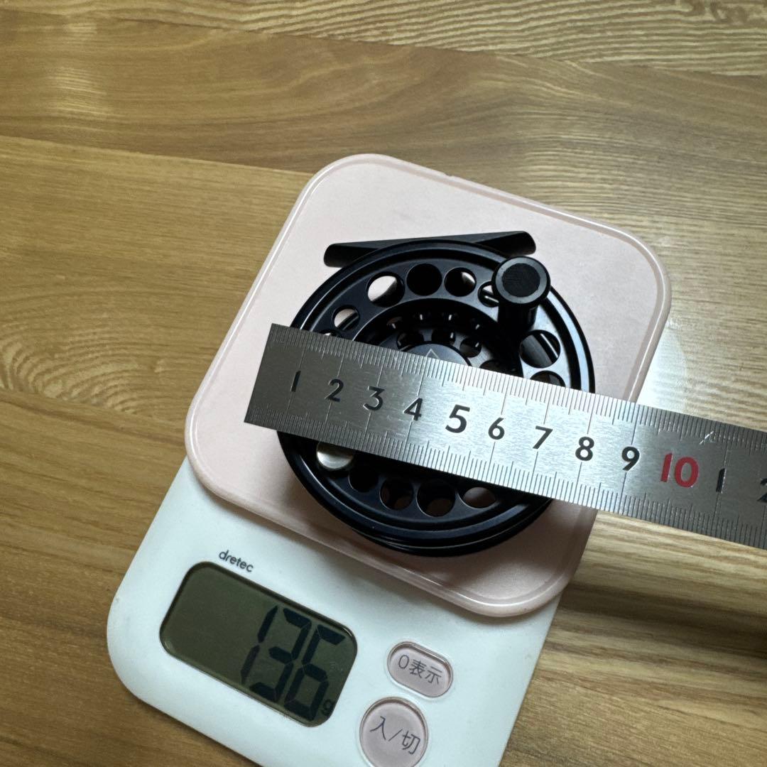 VARIVAS Surface System フライリール ブラック