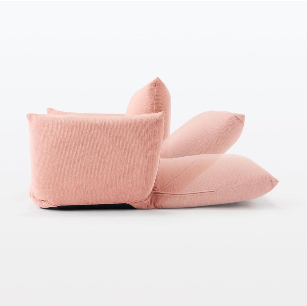 申年生まれ無印良品 リクライニングフロアソファ ピンク 幅88×奥行78×