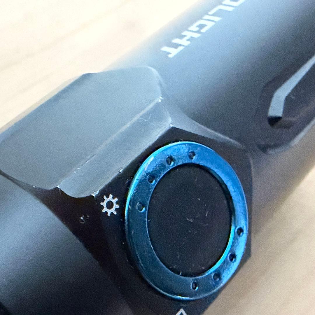 WARRIOR 3S センサー付きタクティカルライト