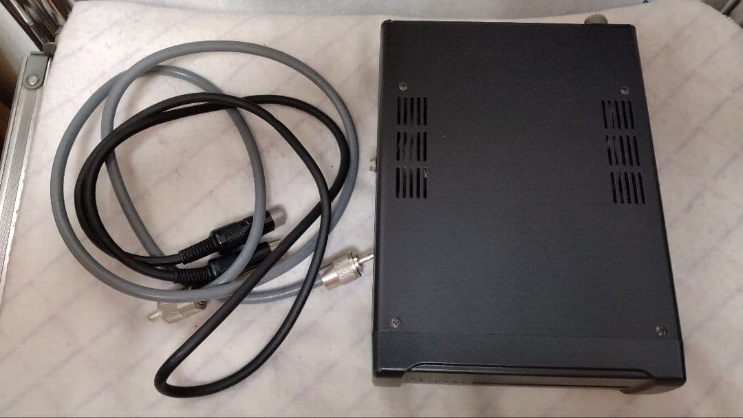 ICOM　AT-180　HF～50MHz　オートアンテナチューナー動作確認済