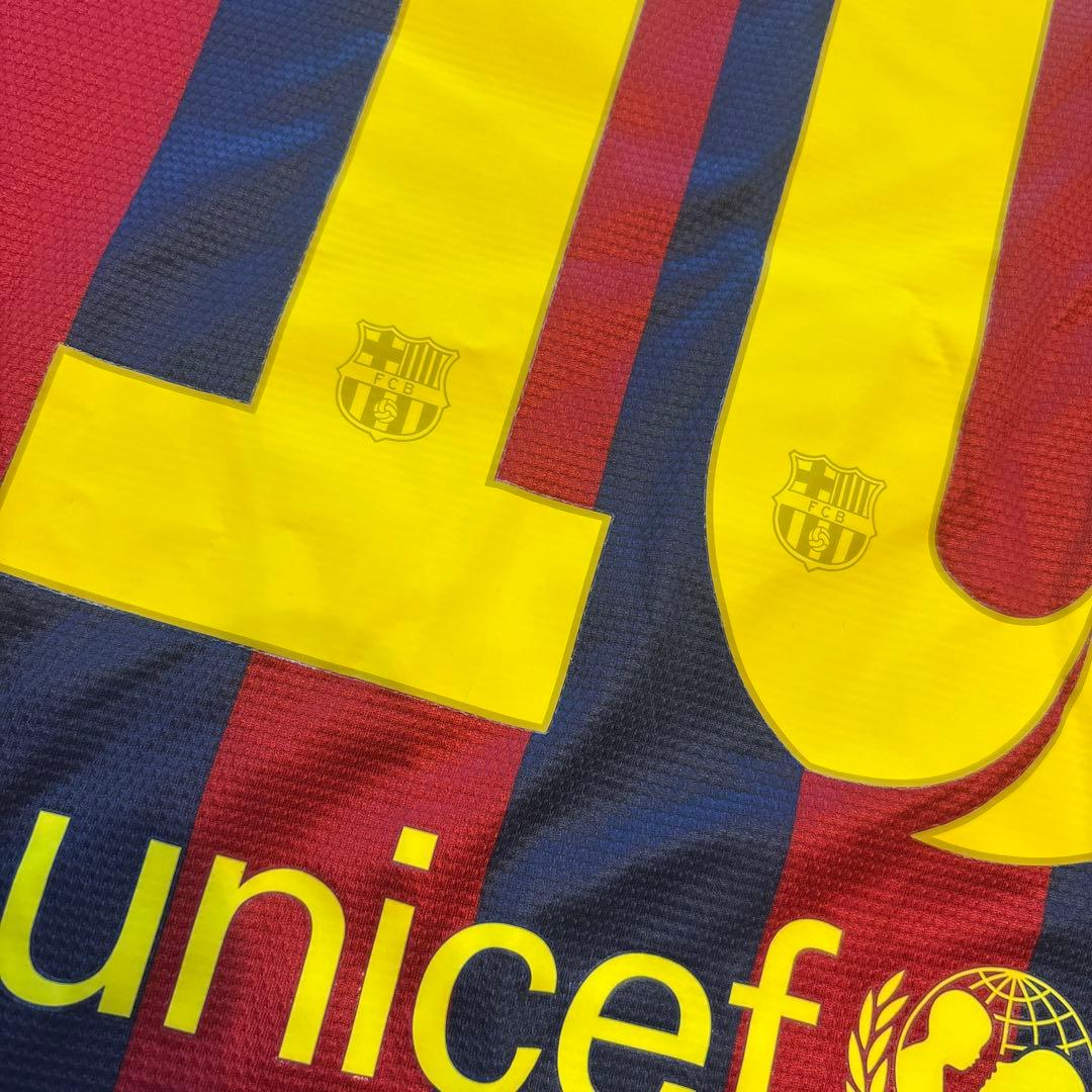 バルセロナ　メッシ　ユニホーム