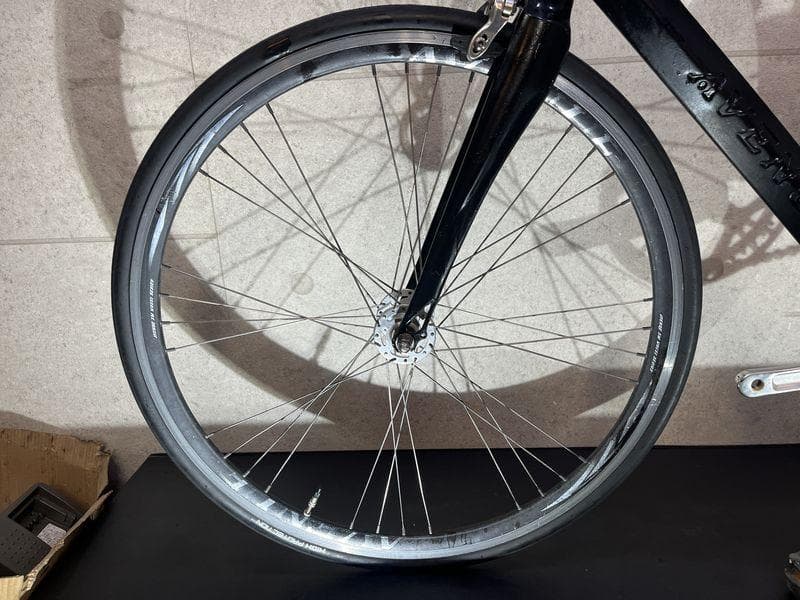 AVENUE シングル 700c クロスバイク