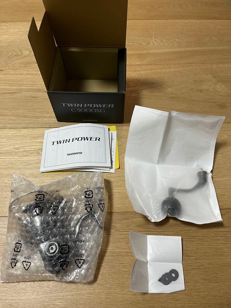 未使用 SHIMANO 24 TWINPOWER ツインパワー C5000XG
