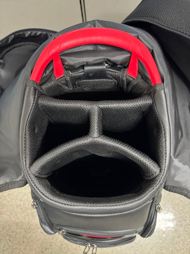 TaylorMade ゴルフバッグ 赤黒