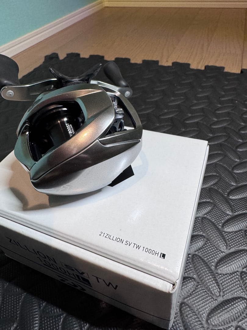 21ジリオン　ZILLION SV TW 1000HL