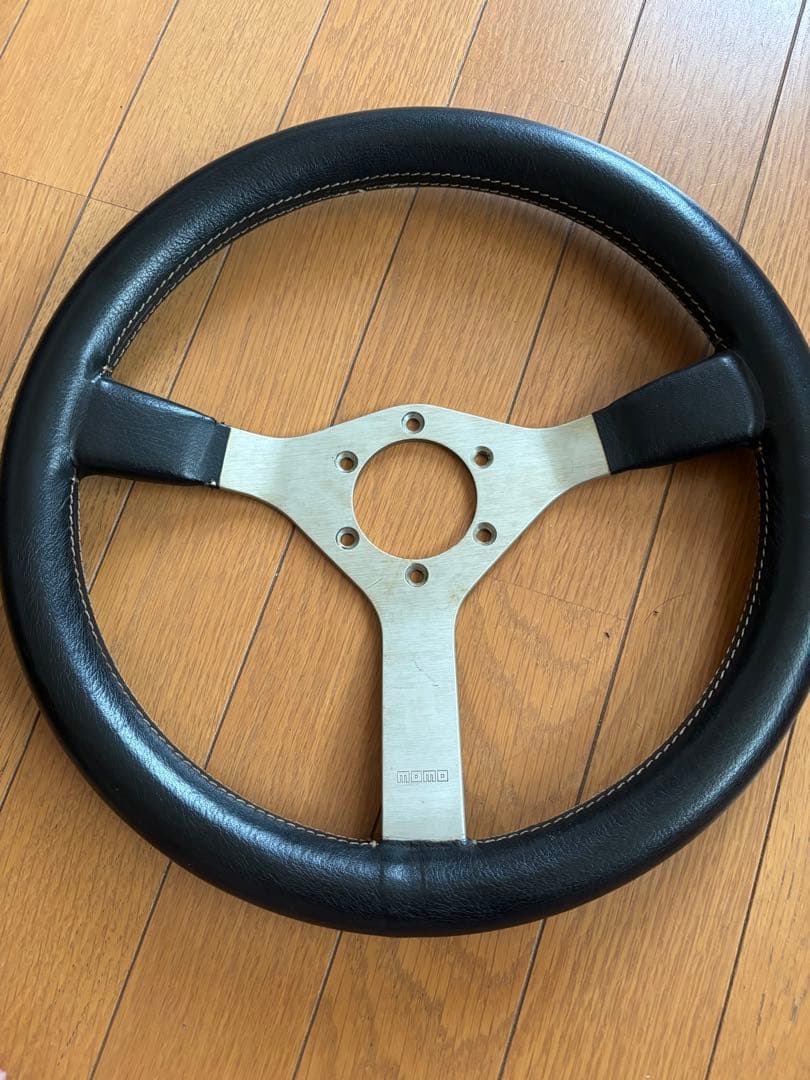 MOMO C 35 ステアリング 本体