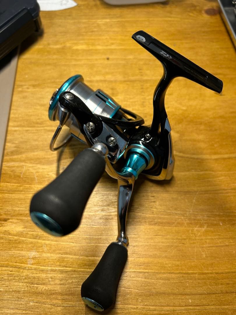 ダイワ 19エメラルダス LT2500S-H-DH エギング スピニングリール