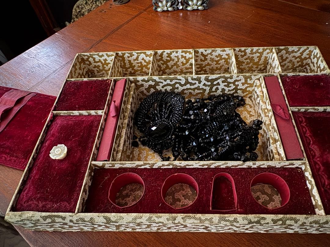 フランスアンティークメルスリー、ボックスのみドールプレゼンテーション