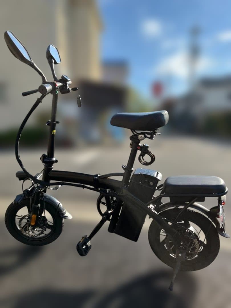 愛知県名古屋市発　折りたたみ機構付き電動アシスト自転車
