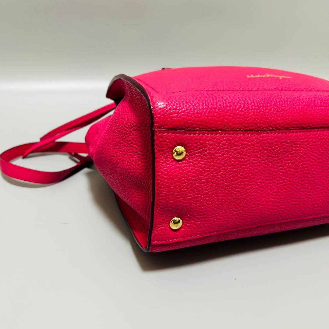 超美品 Ferragamo フェラガモ ガンチーニ エイミー ハンドバッグ