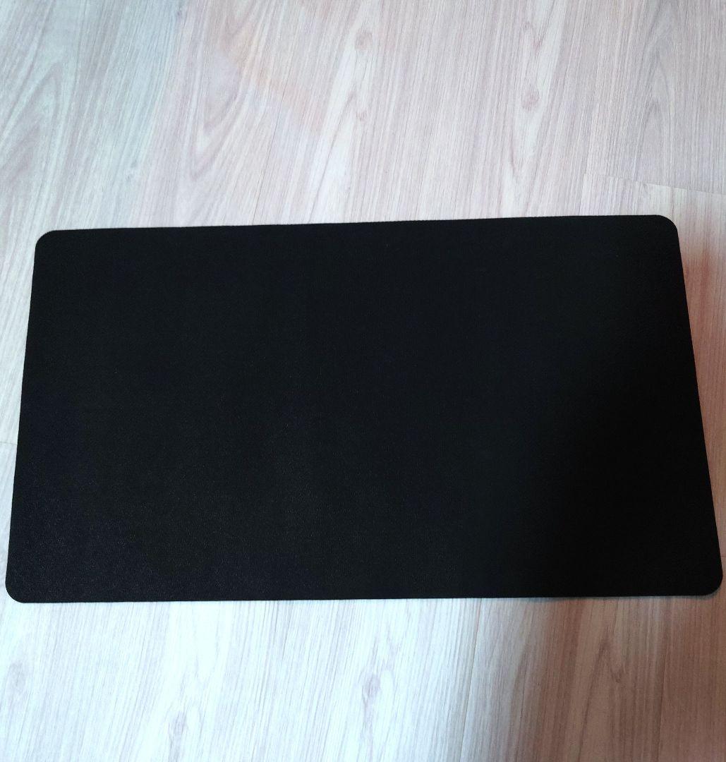 プレイマット THE ANSWERED CALL Seb McKinnon