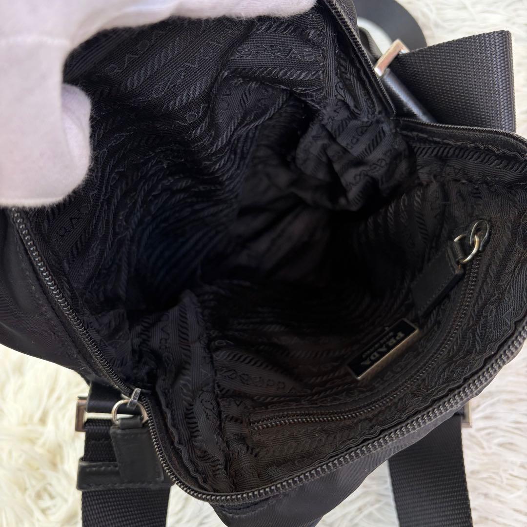 美品✨PRADA プラダ ショルダーバッグ サイドポケット archive 黒