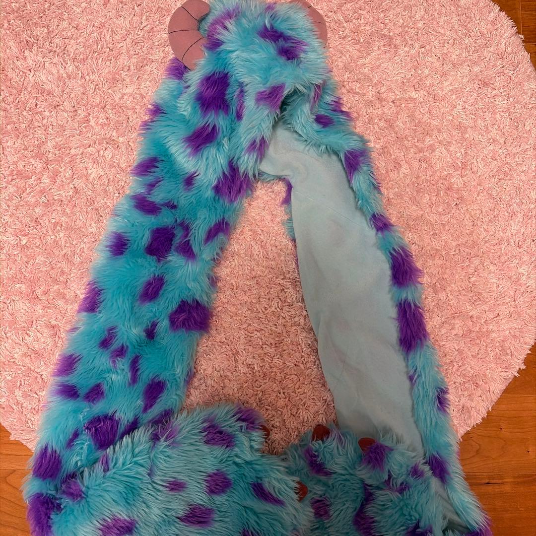 ディズニーキャラクターサリーマフラー