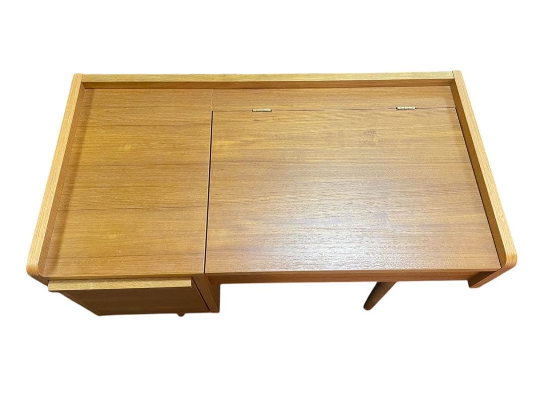 unico ウニコ Albero アルベロ ウォールナット材 ドレッサー 北欧風