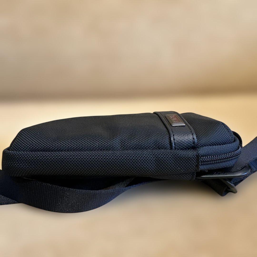 TUMIショルダーポーチ　美品