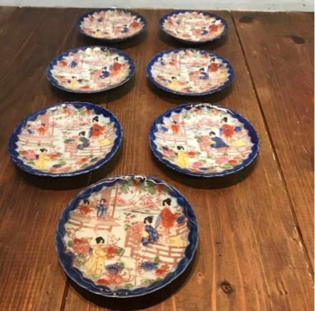 美品　陶芸　希少　年代物　青絵皿　菊花　銘々皿　丁寧に描かれた　華やかな皿　薄い